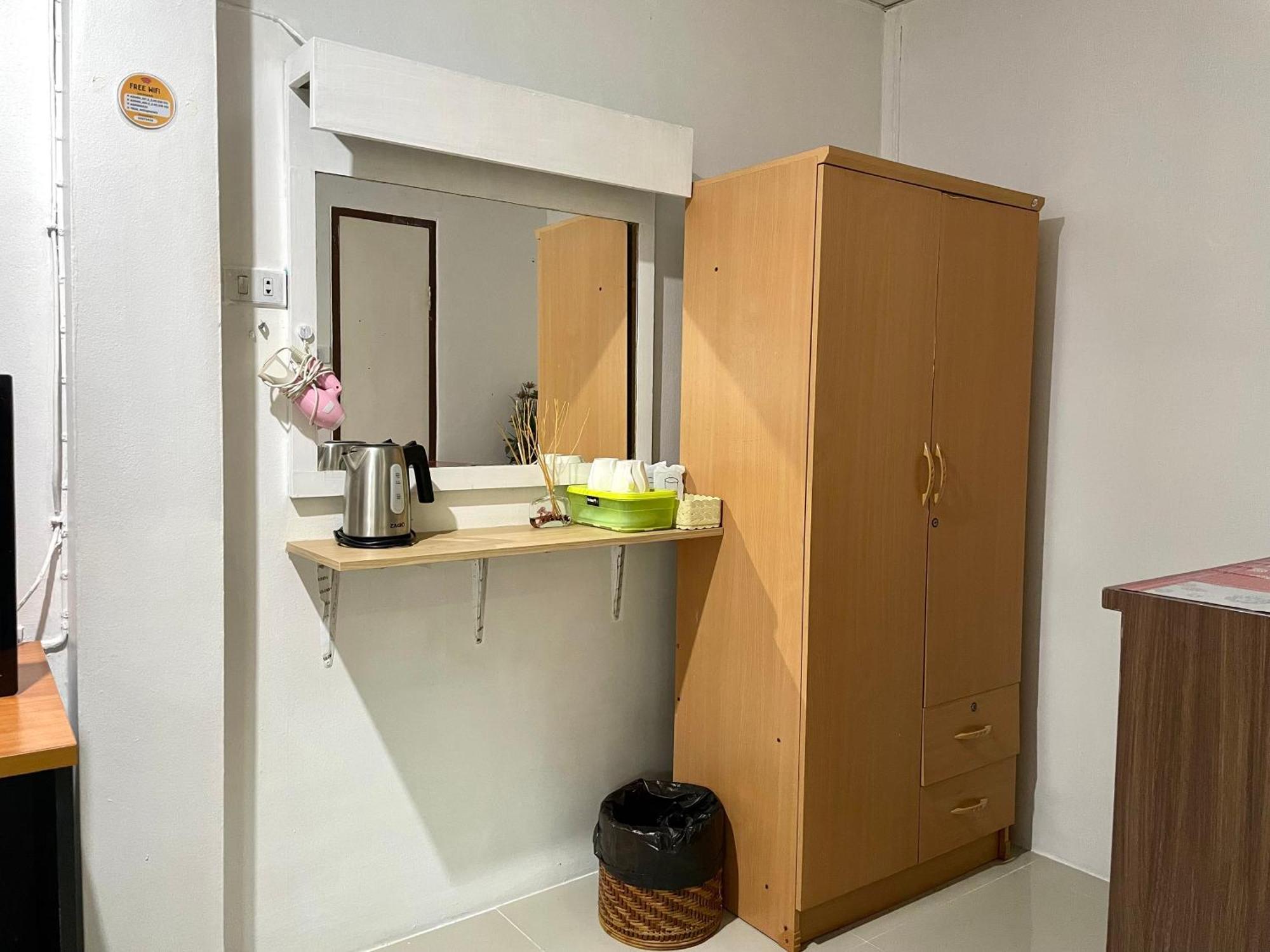 Jj Karon Beach Hotel Екстер'єр фото